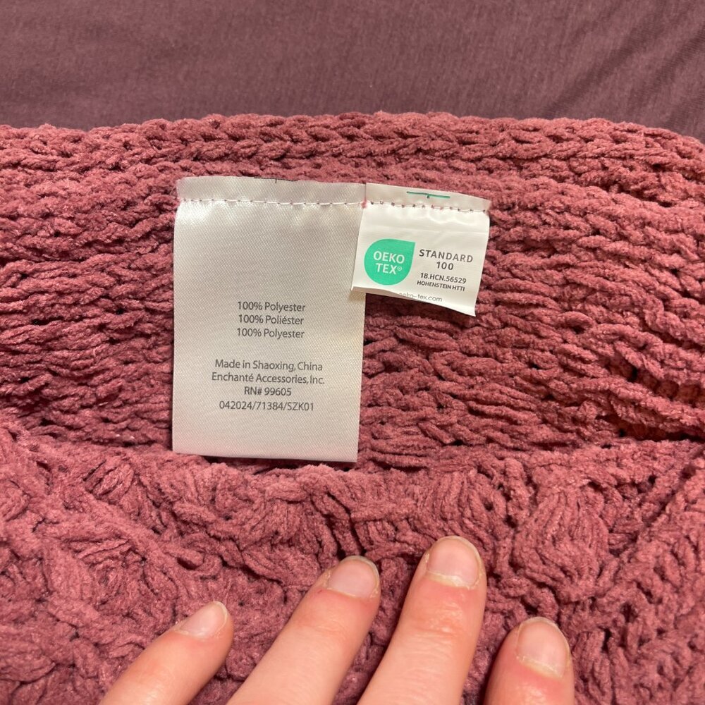 Logan and Lilly Chenchille Baby Throw Blanket in Red Rust - Size 30x40 - NWT - Picture 3 of 5